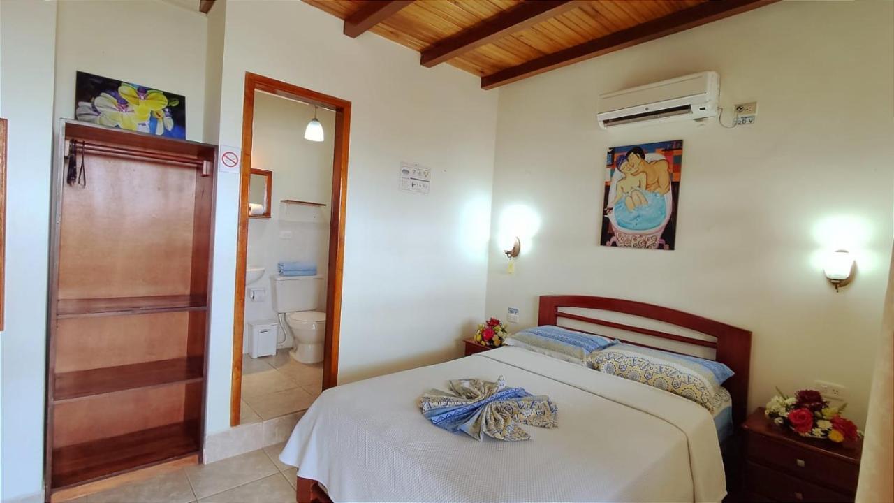 Hotel Cielo Azul Atacames Esterno foto
